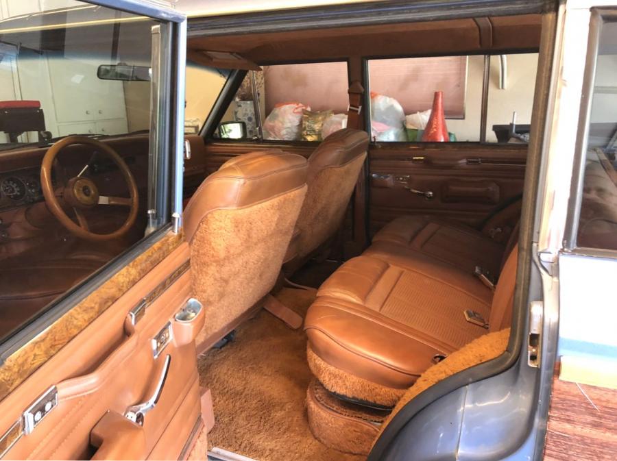 Интерьер Jeep Grand Wagoneer LS1 V8 1984 года  (фото 68 из 179)